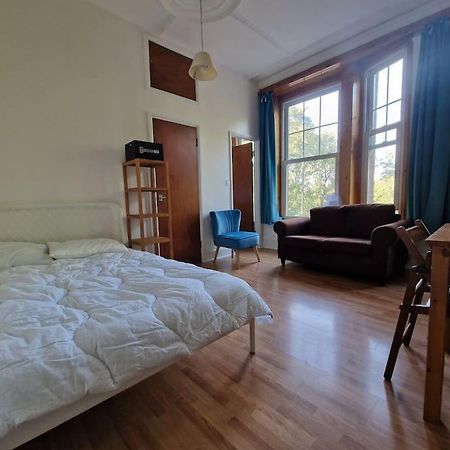 Bright Well Located Studio Flat Londres Extérieur photo