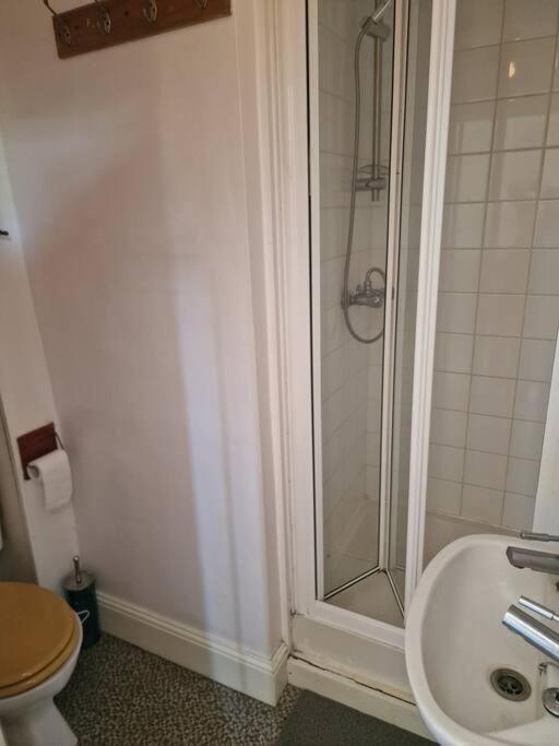 Bright Well Located Studio Flat Londres Extérieur photo